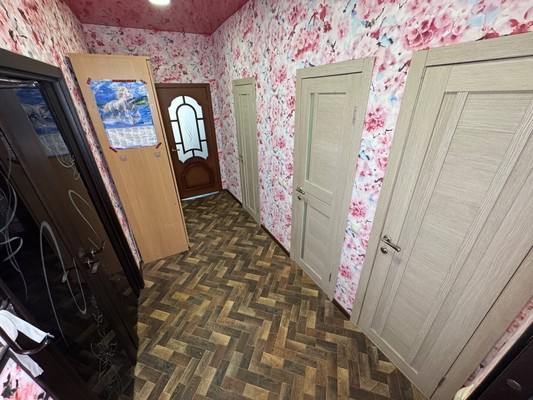 Продам трехкомнатную (3-комн.) квартиру, Красногвардейская ул, 11, Комсомольск-на-Амуре г