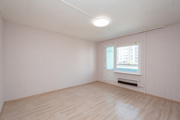 Продам трехкомнатную (3-комн.) квартиру, Глинки ул, 43, Иркутск г