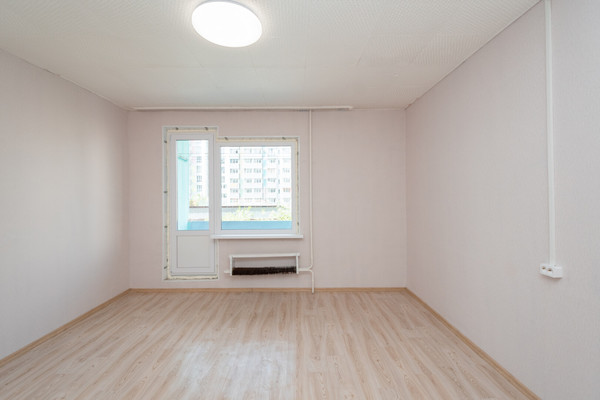 Продам трехкомнатную (3-комн.) квартиру, Глинки ул, 43, Иркутск г