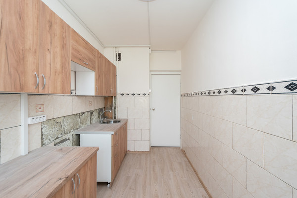 Продам трехкомнатную (3-комн.) квартиру, Глинки ул, 43, Иркутск г