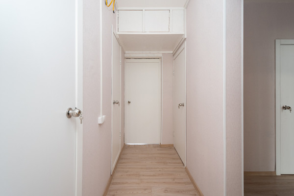 Продам трехкомнатную (3-комн.) квартиру, Глинки ул, 43, Иркутск г