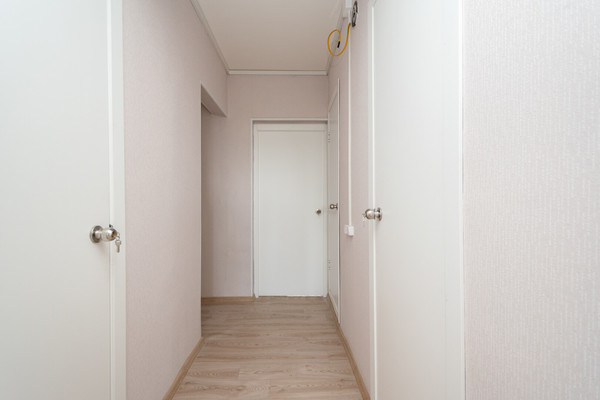 Продам трехкомнатную (3-комн.) квартиру, Глинки ул, 43, Иркутск г