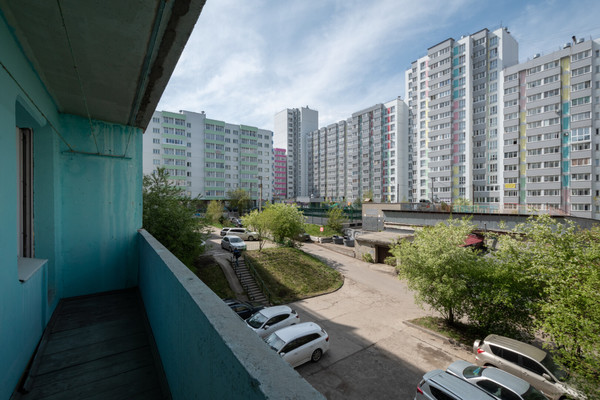 Продам трехкомнатную (3-комн.) квартиру, Глинки ул, 43, Иркутск г