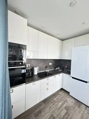 Продам двухкомнатную (2-комн.) квартиру, Архитектора Гайнутдинова ул, 26, Казань г