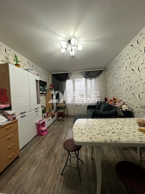 Продам двухкомнатную (2-комн.) квартиру, Железнодорожная ул, 87, Южно-Сахалинск г