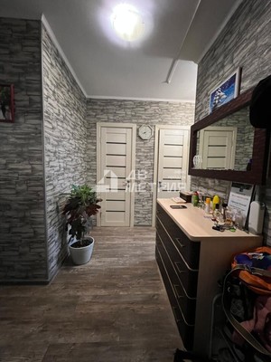 Продам двухкомнатную (2-комн.) квартиру, Железнодорожная ул, 87, Южно-Сахалинск г
