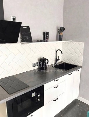 Продам однокомнатную (1-комн.) квартиру, Искры (Адлерский р-н) ул, 88к1, Сочи г
