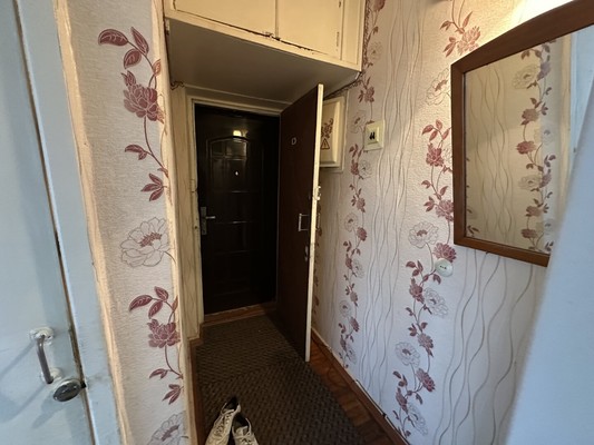 Продам трехкомнатную (3-комн.) квартиру, Ворошилова ул, 65, Кропоткин г
