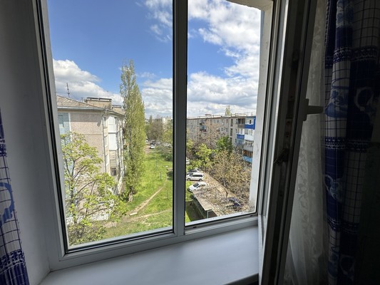 Продам трехкомнатную (3-комн.) квартиру, Ворошилова ул, 65, Кропоткин г