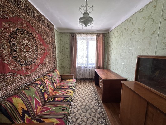 Продам трехкомнатную (3-комн.) квартиру, Ворошилова ул, 65, Кропоткин г