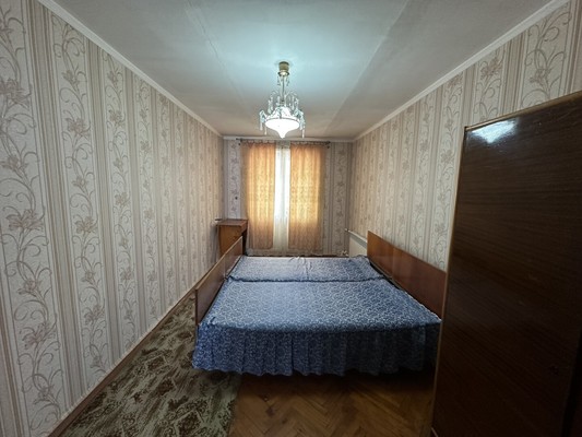 Продам трехкомнатную (3-комн.) квартиру, Ворошилова ул, 65, Кропоткин г