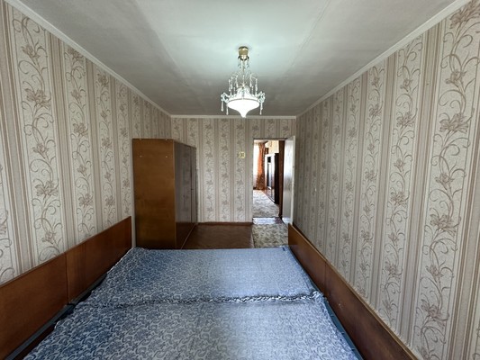 Продам трехкомнатную (3-комн.) квартиру, Ворошилова ул, 65, Кропоткин г