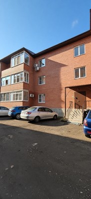 Продам двухкомнатную (2-комн.) квартиру, Арбатская ул, 36Б, Краснодар г