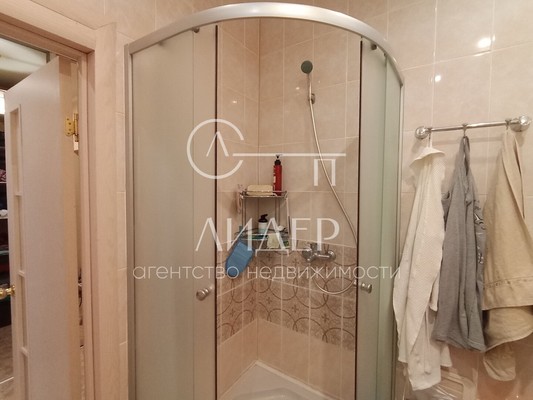 Продам однокомнатную (1-комн.) квартиру, Виноградная ул, 224, Беранда с