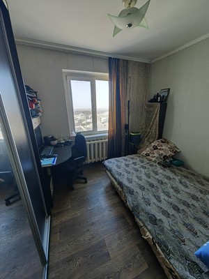 Продам трехкомнатную (3-комн.) квартиру, Маршала Жукова ул, 5, Симферополь г