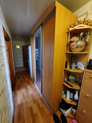 Продам трехкомнатную (3-комн.) квартиру, Маршала Жукова ул, 5, Симферополь г