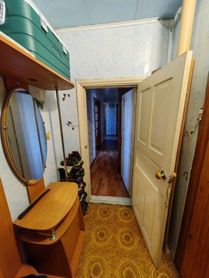 Продам трехкомнатную (3-комн.) квартиру, Маршала Жукова ул, 5, Симферополь г