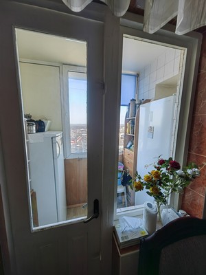 Продам трехкомнатную (3-комн.) квартиру, Маршала Жукова ул, 5, Симферополь г