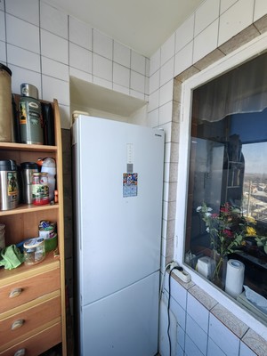Продам трехкомнатную (3-комн.) квартиру, Маршала Жукова ул, 5, Симферополь г