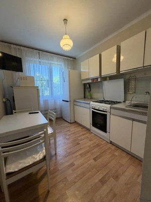 Продам трехкомнатную (3-комн.) квартиру, Комиссара Габишева ул, 19, Казань г