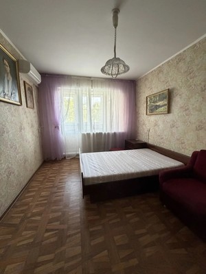 Продам трехкомнатную (3-комн.) квартиру, Комиссара Габишева ул, 19, Казань г