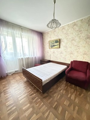 Продам трехкомнатную (3-комн.) квартиру, Комиссара Габишева ул, 19, Казань г