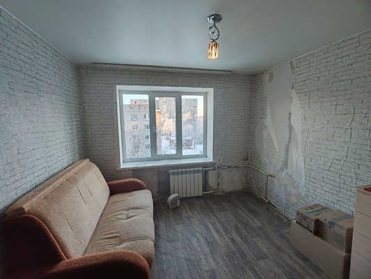 Продам комнату в 4-комн. квартире, Щусева ул, 8к2, Великий Новгород г