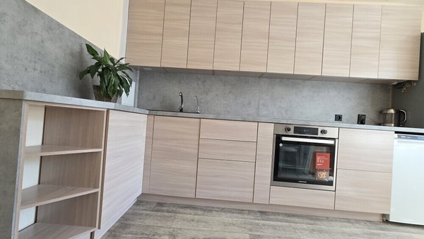 Продам двухкомнатную (2-комн.) квартиру, Бакинских комиссаров ул, 105, Екатеринбург г