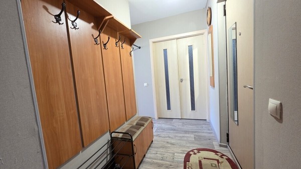 Продам двухкомнатную (2-комн.) квартиру, Бакинских комиссаров ул, 105, Екатеринбург г