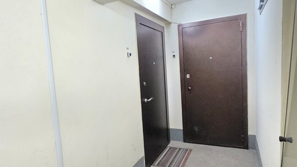 Продам двухкомнатную (2-комн.) квартиру, Бакинских комиссаров ул, 105, Екатеринбург г