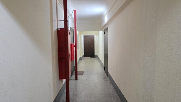 Продам двухкомнатную (2-комн.) квартиру, Бакинских комиссаров ул, 105, Екатеринбург г