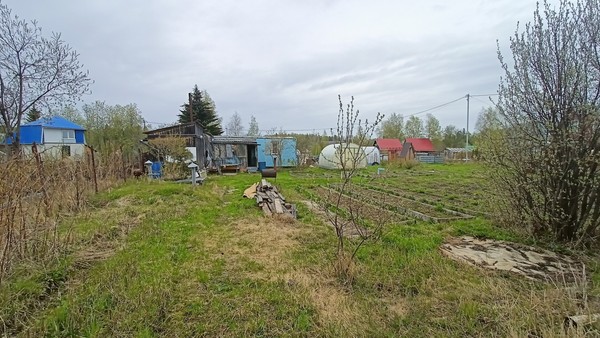 Продам участок 8,2 соток, ИЖС, СОТ Движенец 3 км автодороги Х-М-Т снт, Ханты-Мансийск г, 0 км от города