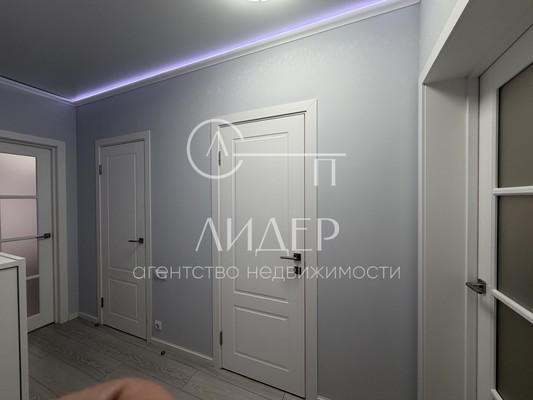 Продам двухкомнатную (2-комн.) квартиру, Трунова (Центральный р-н) пер, 6к3, Сочи г
