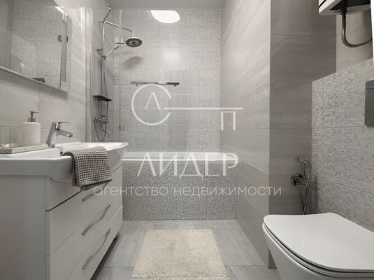 Продам двухкомнатную (2-комн.) квартиру, Трунова (Центральный р-н) пер, 6к3, Сочи г