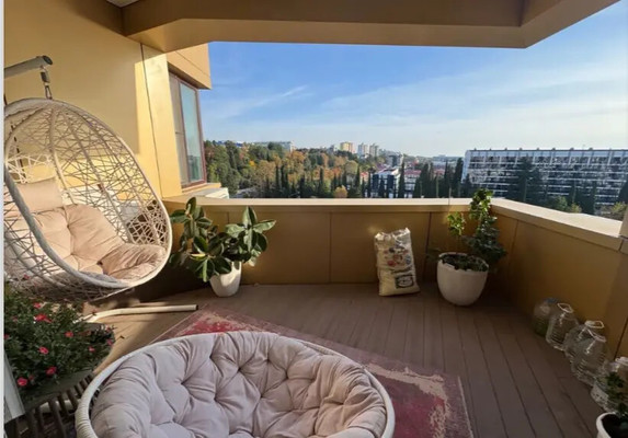 Продам трехкомнатную (3-комн.) квартиру, Ленина (Молдовка мкр) ул, 219кК, Сочи г