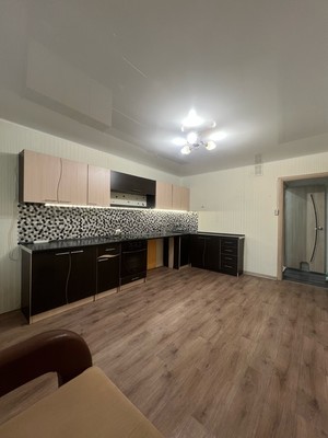 Продам двухкомнатную (2-комн.) квартиру, 9-я Тихая ул, 9, Краснодар г