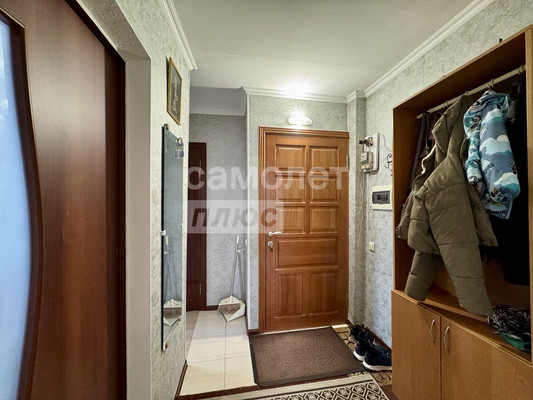 Продам трехкомнатную (3-комн.) квартиру, Полковая ул, 253, Славянск-на-Кубани г