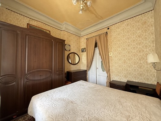 Продам двухкомнатную (2-комн.) квартиру, Шортанова ул, 175к1, Нальчик г