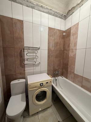 Продам двухкомнатную (2-комн.) квартиру, Шортанова ул, 175к1, Нальчик г