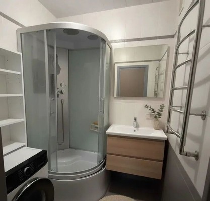 Продам двухкомнатную (2-комн.) квартиру, Восточный мкр, 1, Октябрьский рп
