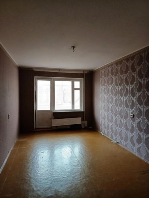 Продам комнату в 3-комн. квартире, Героев Сталинграда ул, 35, Симферополь г