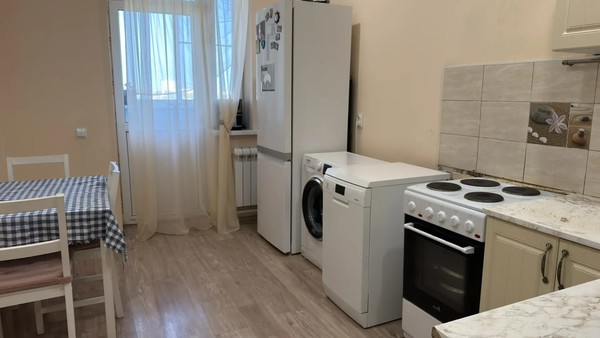 Продам двухкомнатную (2-комн.) квартиру, Кадетская ул, 9, Краснодар г