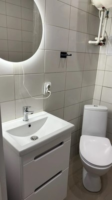 Продам двухкомнатную (2-комн.) квартиру, Кадетская ул, 9, Краснодар г