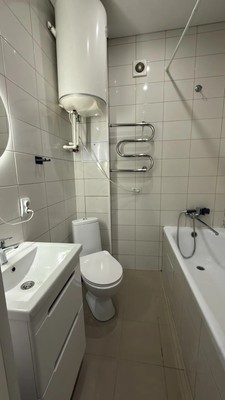 Продам двухкомнатную (2-комн.) квартиру, Кадетская ул, 9, Краснодар г