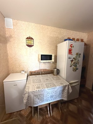 Продам комнату в 8-комн. квартире, Оренбургский Тракт ул, 2, Казань г