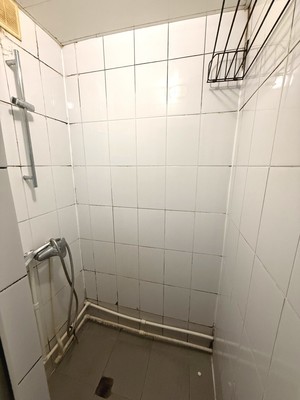 Продам комнату в 8-комн. квартире, Оренбургский Тракт ул, 2, Казань г