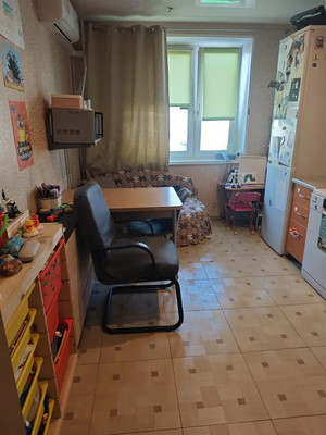 Продам однокомнатную (1-комн.) квартиру, Белая ул, 31А, Андреевка рп
