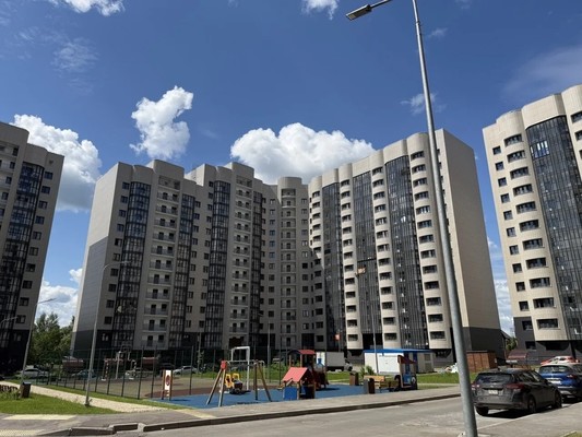 Продам двухкомнатную (2-комн.) квартиру, Северная ул, 21к1, Марушкино д