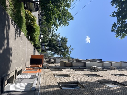 Продам трехкомнатную (3-комн.) квартиру, Ларина ул, 9/1, Ростов-на-Дону г