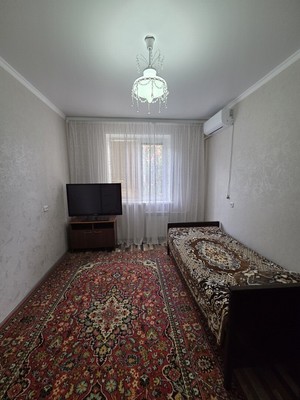 Продам двухкомнатную (2-комн.) квартиру, Октябрьское ш, 37, Волгодонск г